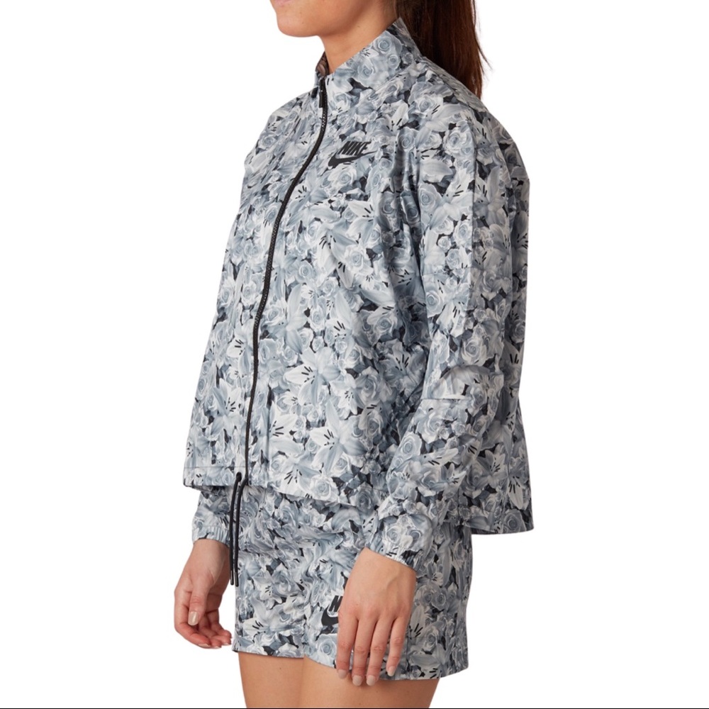 Nike Black & White Floral Windbreaker Jacket